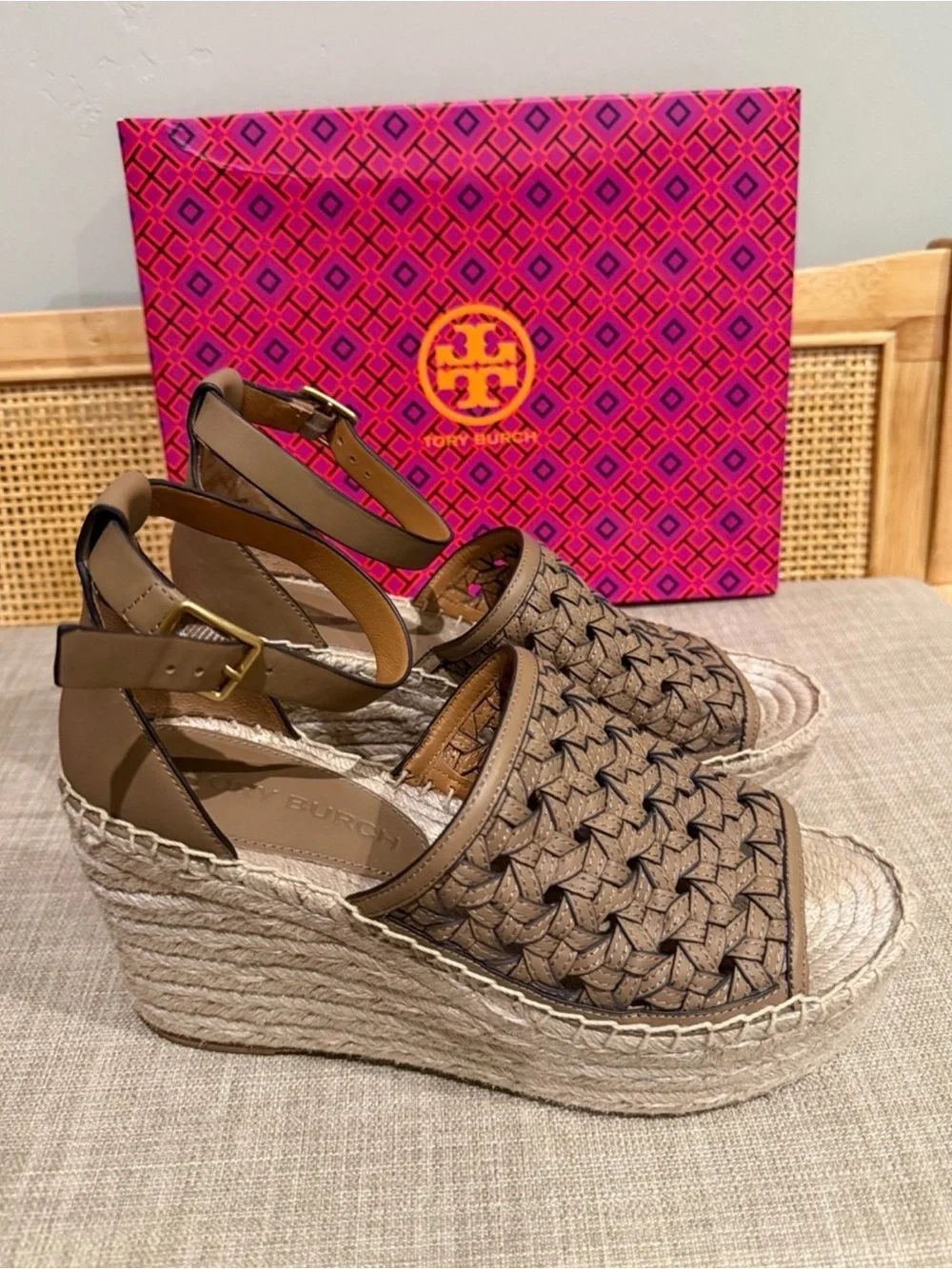 Tory Burch Espadrilles Basketweave Wedges Brown Tan s 8.5